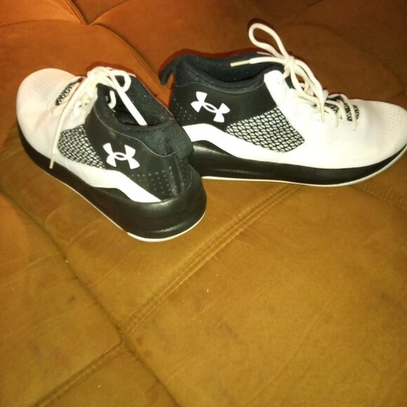 Under Armour Men's Black and White Trainers 12.5 - Picture 2 of 5
